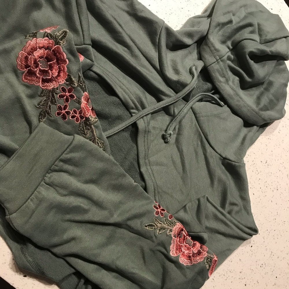 Plus Size Embroidered Open Crop Hoodie